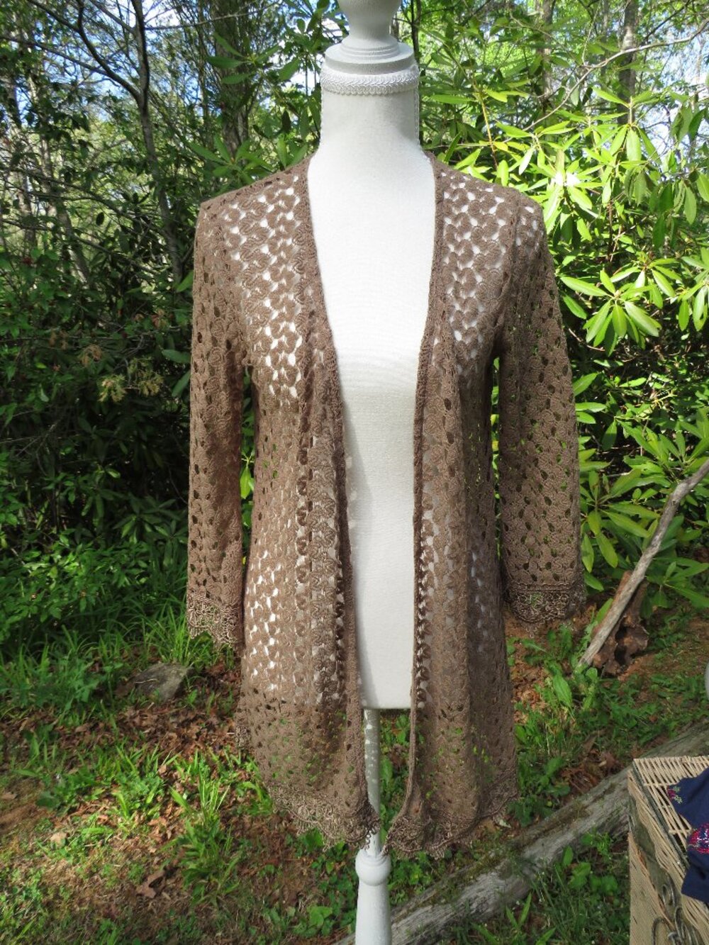 Boho Crochet Open‑Knit Cardigan in Warm Taupe – Floral Lace, Cottagecore Layerin